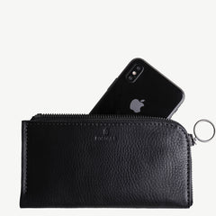 Form iPhone 13 Zip Wallet