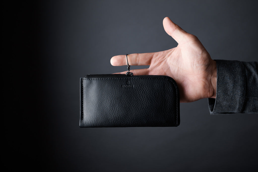 Cocones  Form Half Zip Wallet - Black