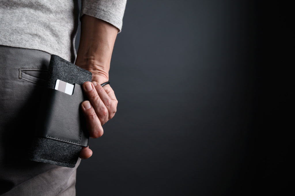 Loop iPhone Wallet Case